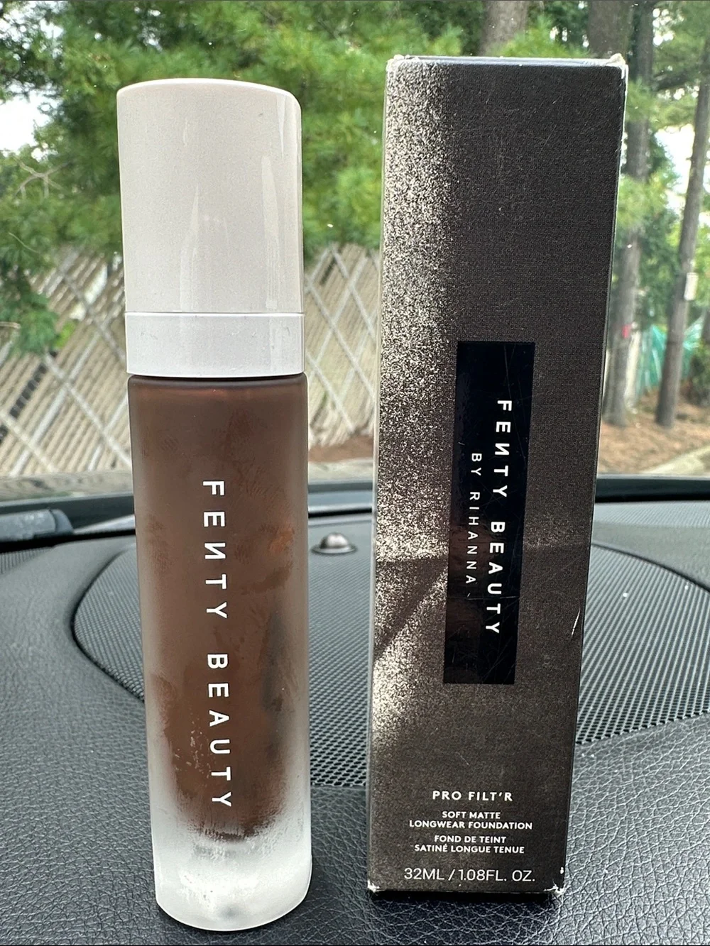 Fenty Beauty Pro Filt'r Soft Matte Foundation - Deep Brown 498